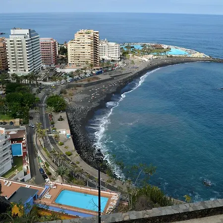 Ikarus Puerto de la Cruz (Tenerife)